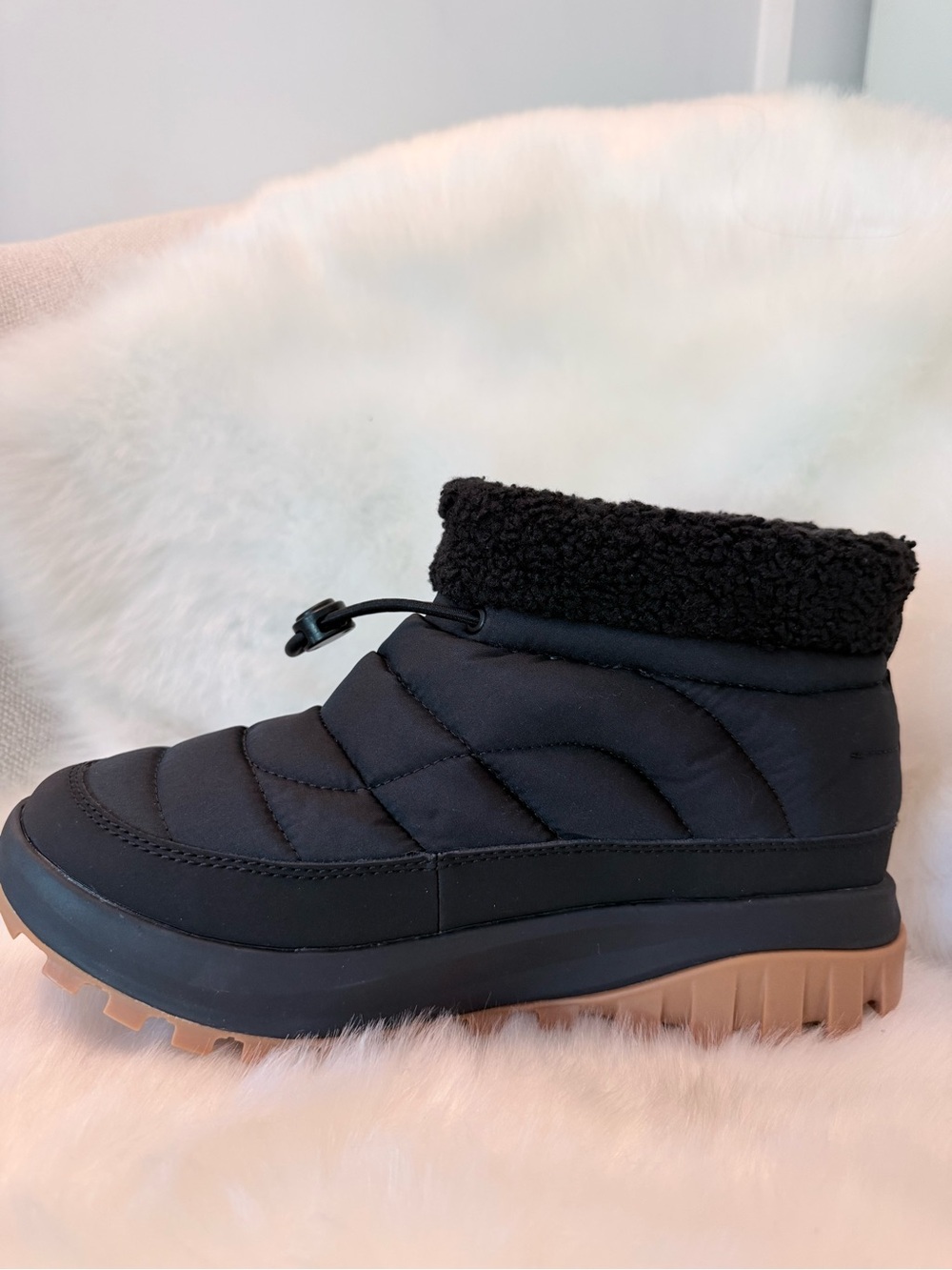 Columbia Women's Snowtrot Shorty Winter Boots – Black/Sea Salt – Size 8 Wide (NI